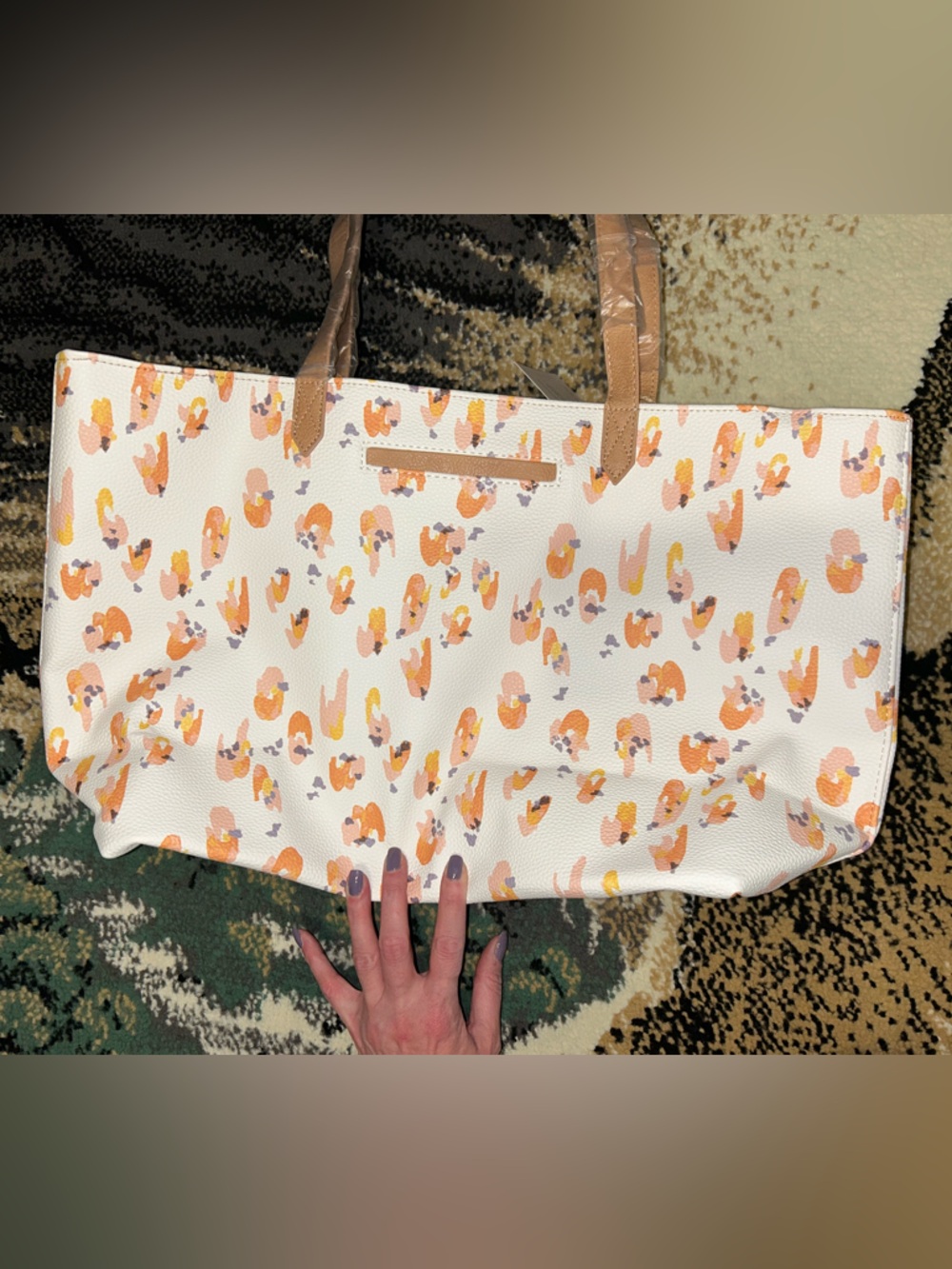 Modern Tote - Picture 5 of 7